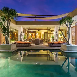 https://villa-lisha.hotelsseminyak.net